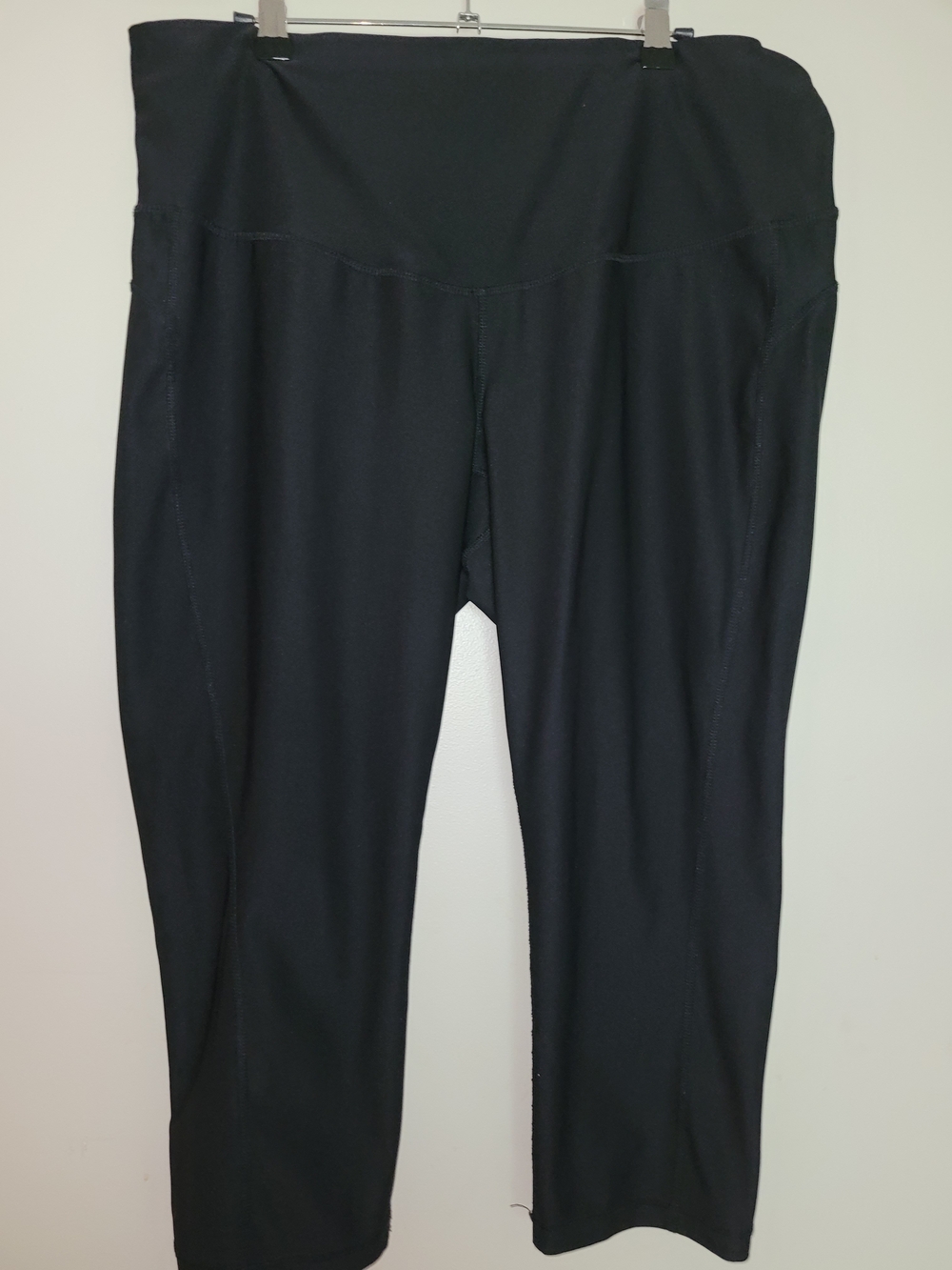 Xersion Black Capri Leggings with High Waistband
